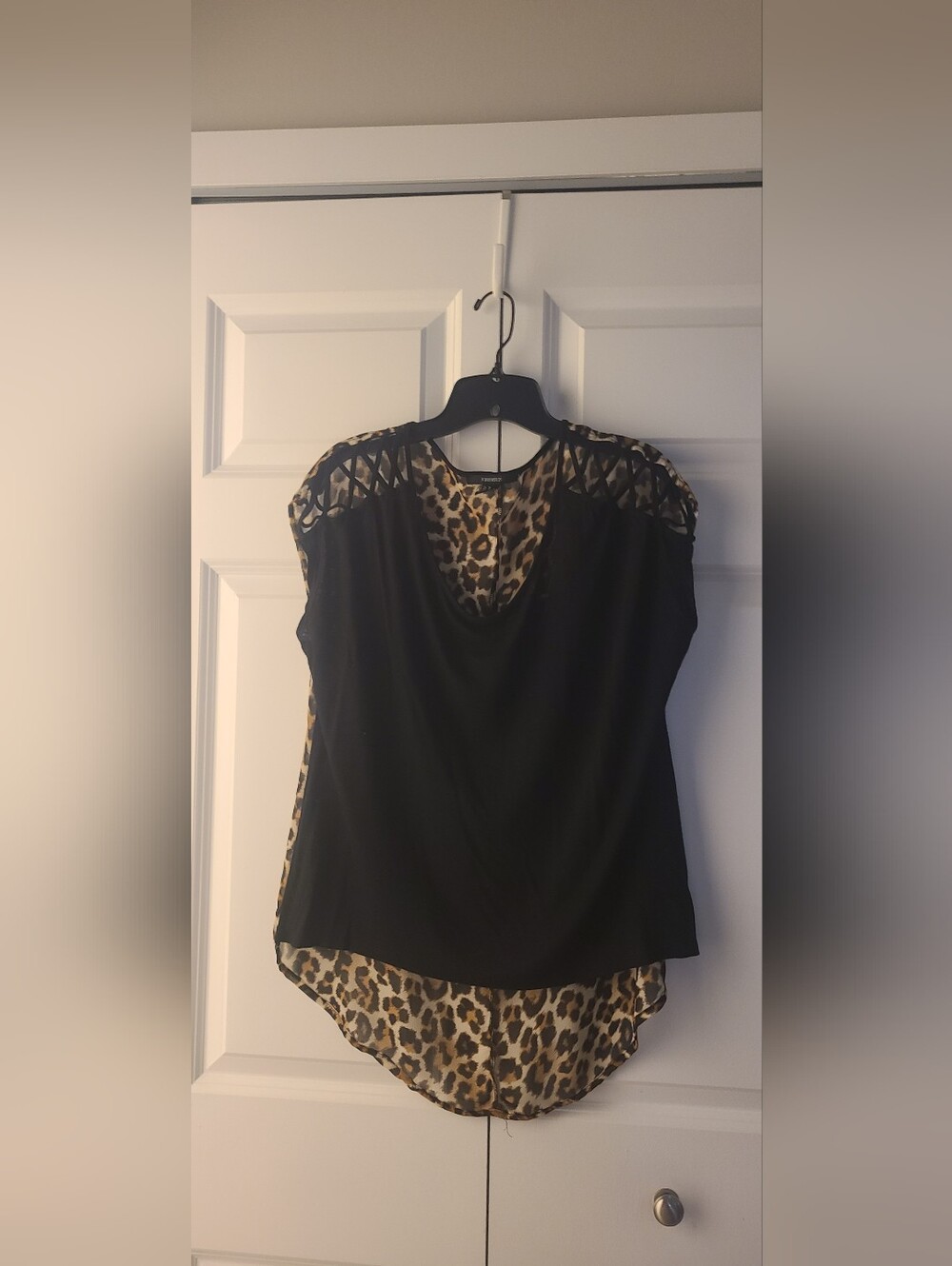 Forever 21 Black and Leopard Cap Sleeve Blouse